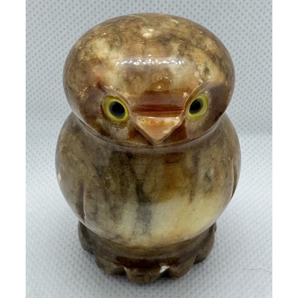 Carved Alabaster Owl Rock Marble Paperweight Figurine Vintage Italy